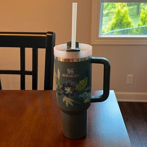Stanley Quencher 40 oz Mother’s Day Edition - NWOT